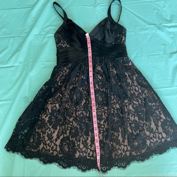 BCBGMAXAZRIA DRESS - Picture 3 of 11